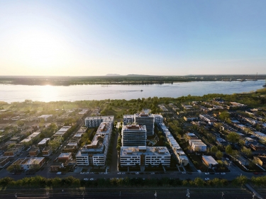 Les Cours Bellerive - New condos in Sainte-Adle Move-in ready in Nuns' Island: 1 bedroom