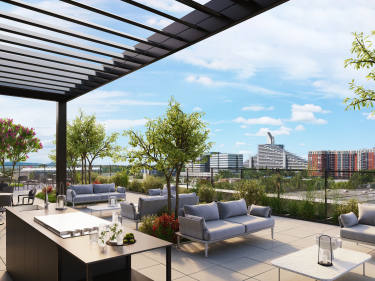 Les Loges: 20,000 square feet of common areas one minute from L'Assomption metro station - Advices